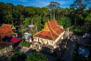 Chùa Âng Trà Vinh – Khám phá 13 tỉnh ở miền Tây